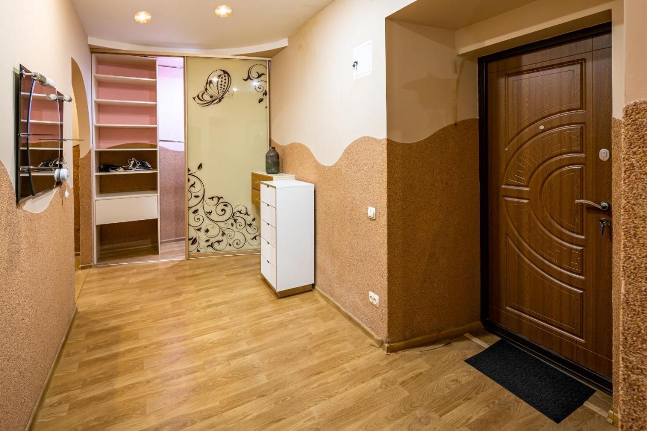 The Main Square! 2 Separated Bedrooms, Balcony Львов Экстерьер фото